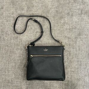 Kate spade purse new. Never used.